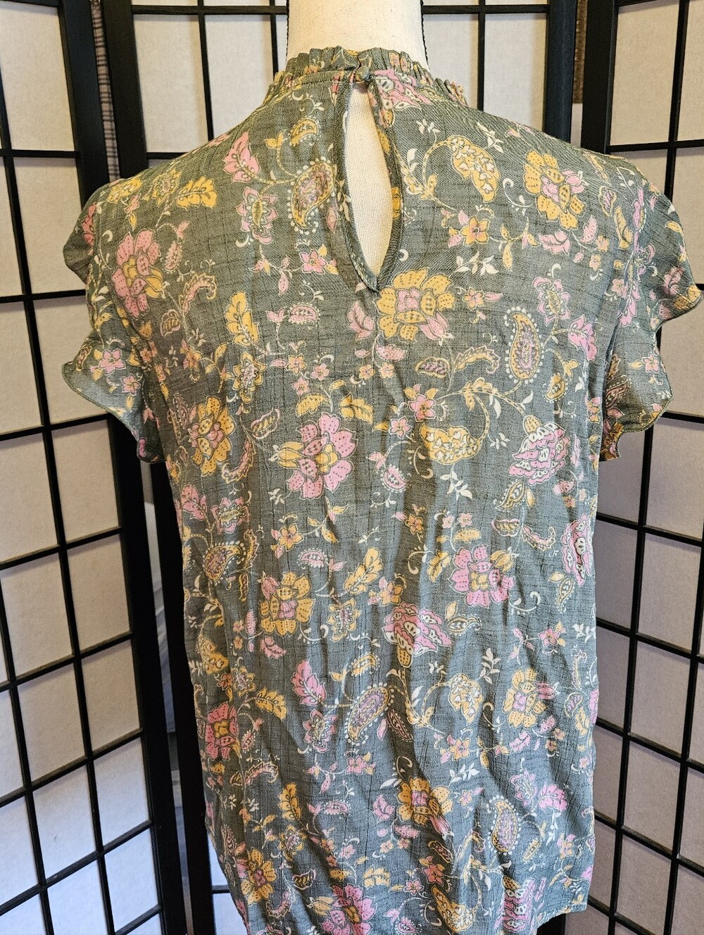 Nanette Lepore Large Sage Green Floral Bohemian Style Short Sleeve Top - Picture 5 of 5